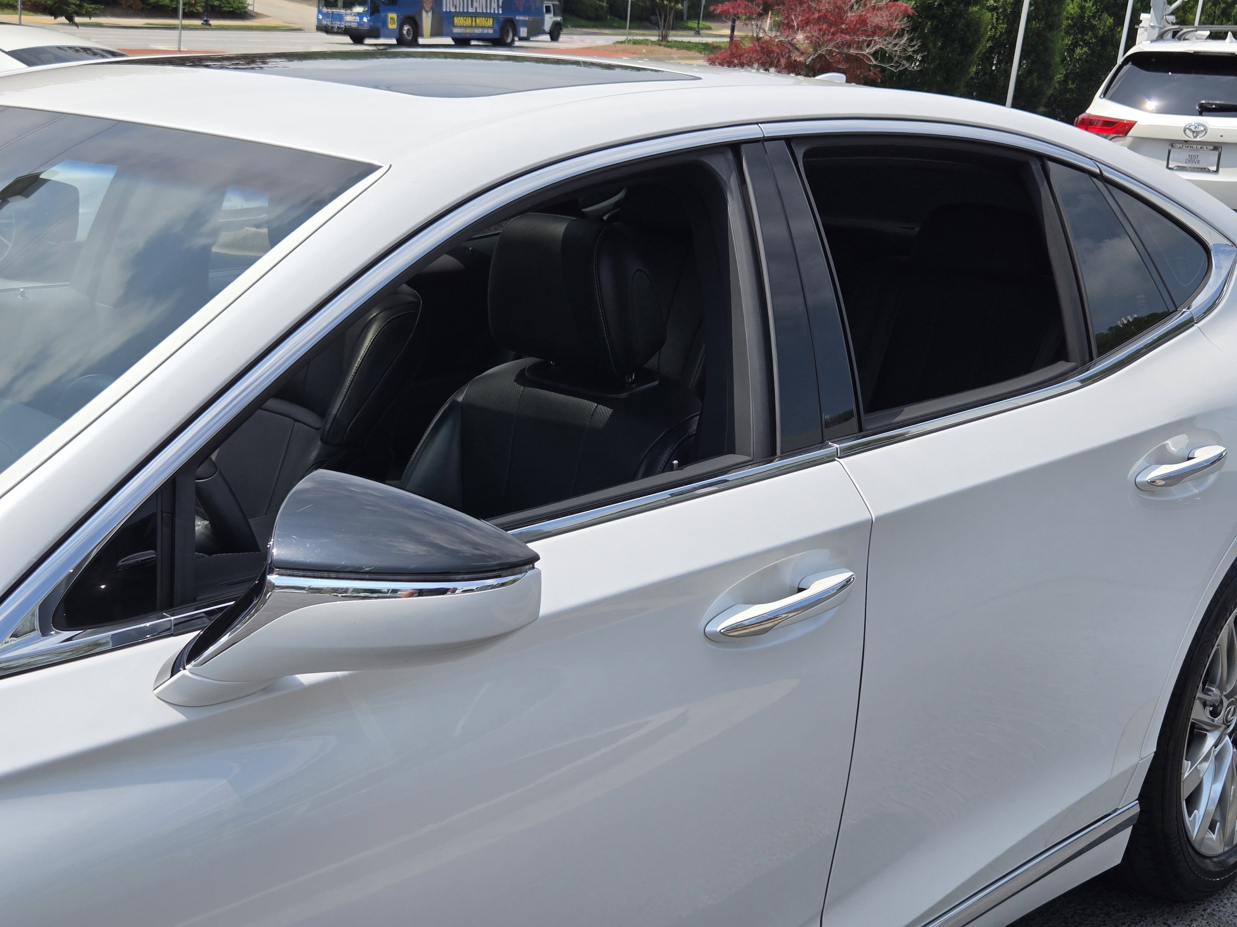 Used 2019 Lexus LS 500 w/ Accessory Package (Z1) RWD image 11