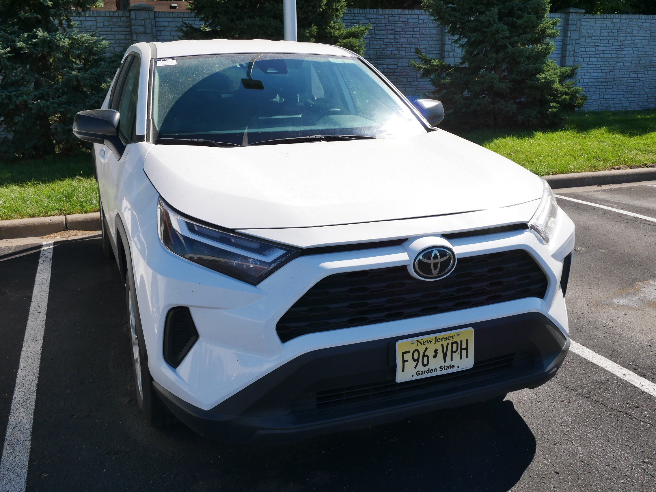 Used 2025 Toyota RAV4 LE AWD/4WD image 7
