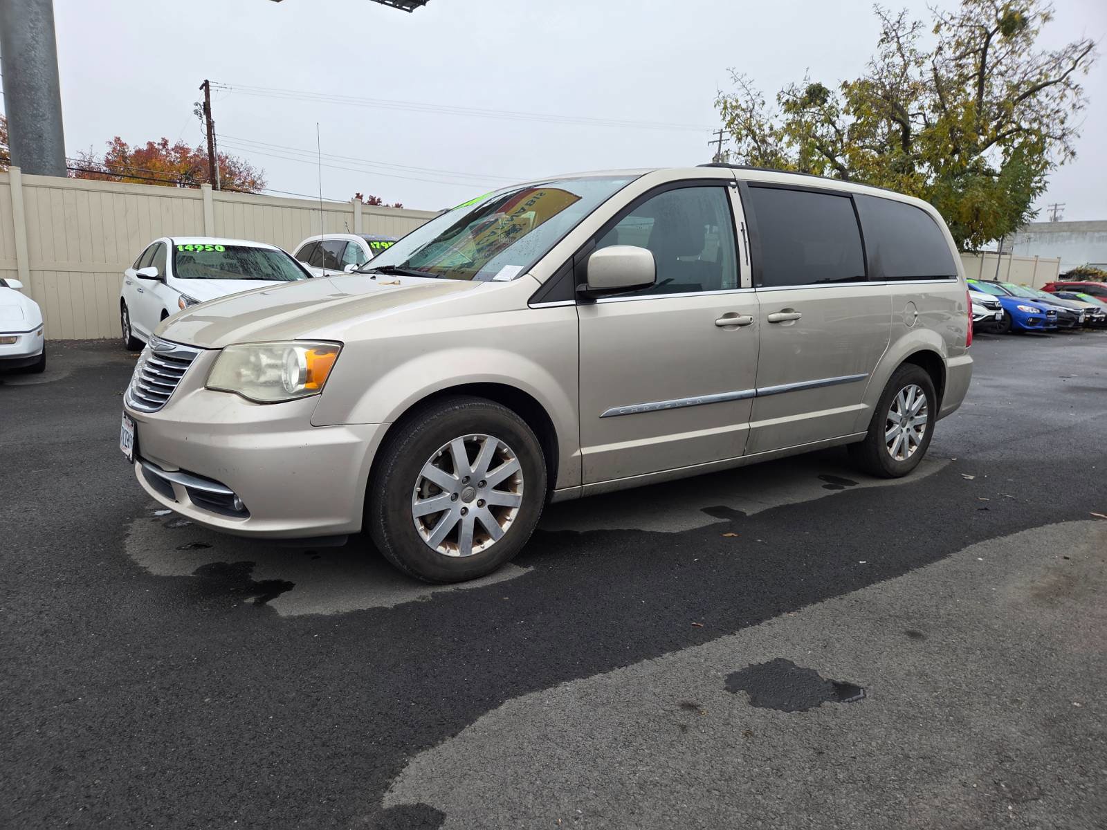 Used 2014 Chrysler Town & Country Touring