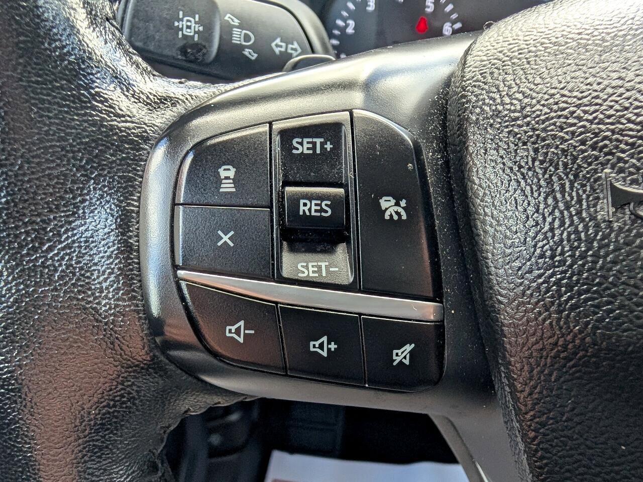 Used 2020 Ford Escape SEL image 18