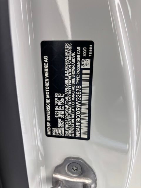 Used 2024 BMW Z4 M40i w/ Premium Package image 31