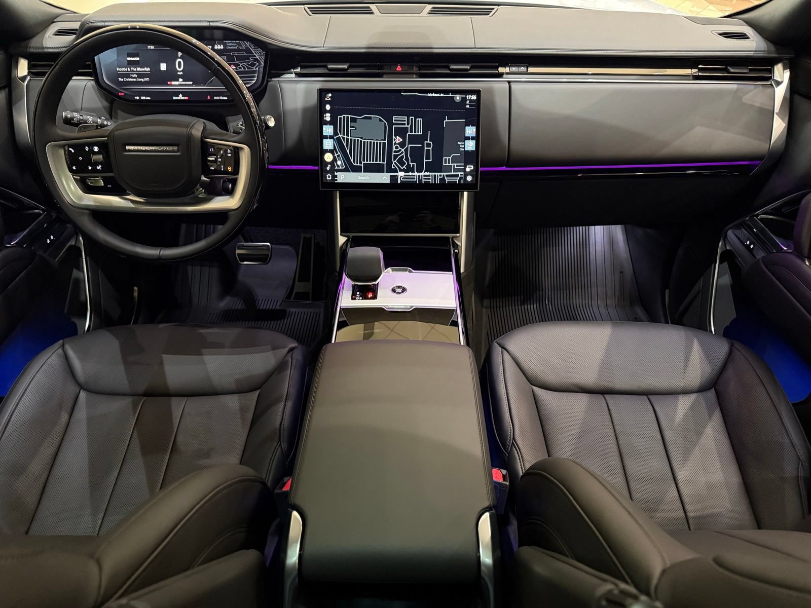 New 2026 Land Rover Range Rover Long Wheelbase SE AWD/4WD image 25