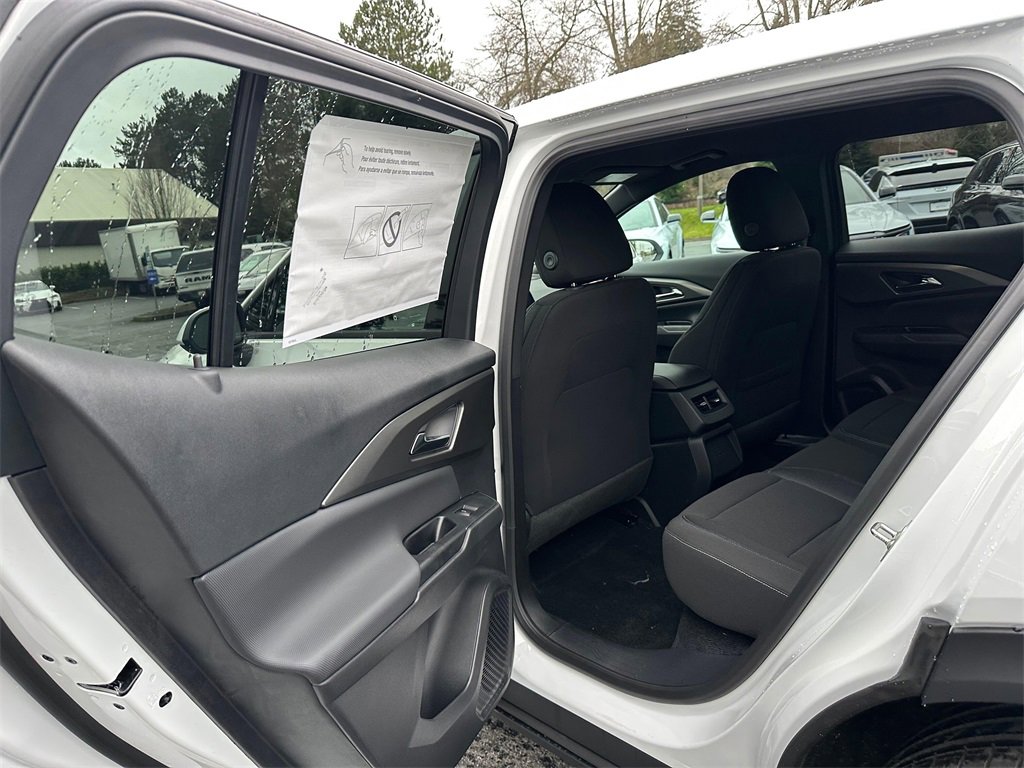 New 2026 Chevrolet Equinox EV LT image 16