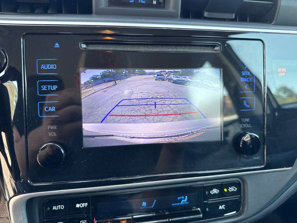 Used 2019 Toyota Corolla LE FWD image 23