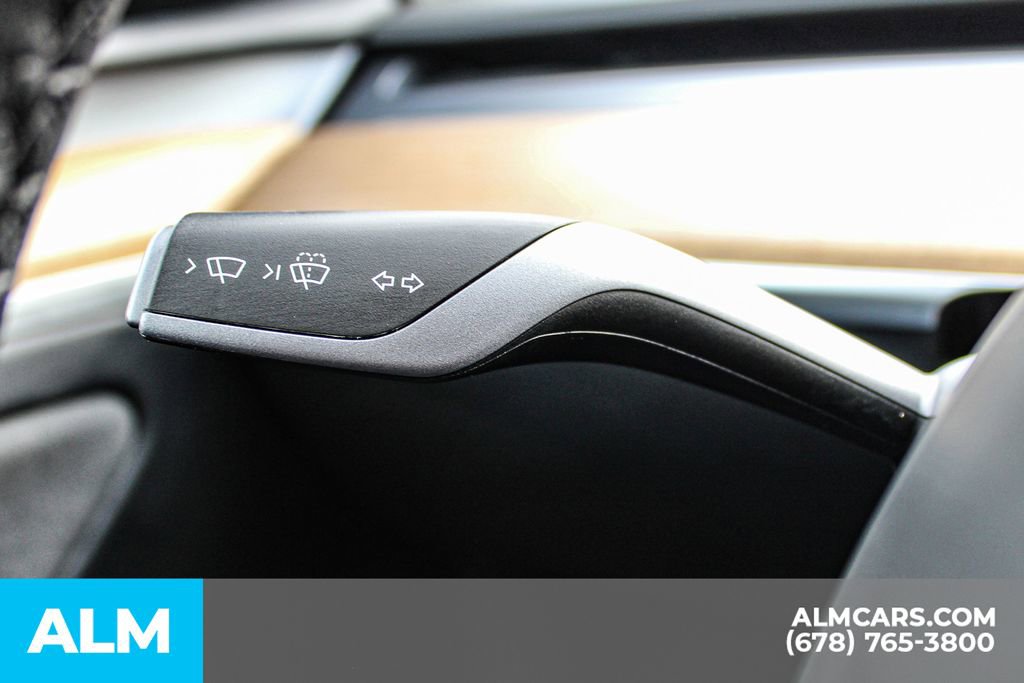 Used 2023 Tesla Model Y Long Range image 27