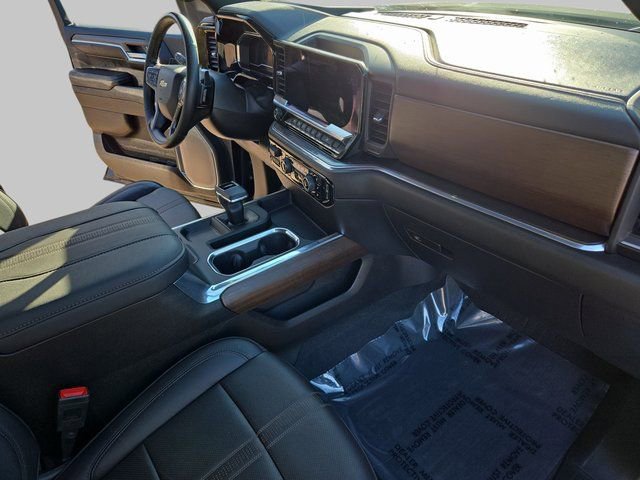 Used 2024 Chevrolet Silverado 1500 High Country image 10