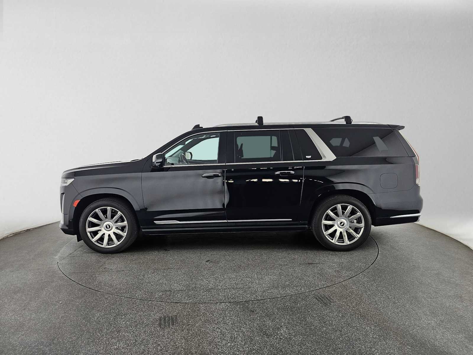 Used 2024 Cadillac Escalade ESV Premium Luxury Platinum AWD/4WD image 6