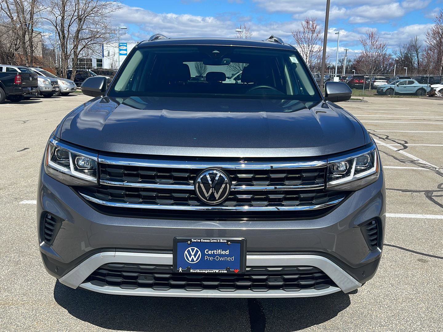 Used 2023 Volkswagen Atlas SEL image 2