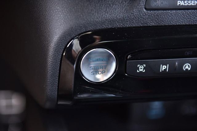 Used 2023 Ford Escape ST-Line Elite image 17