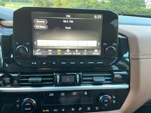 New 2025 Nissan Pathfinder Platinum image 22