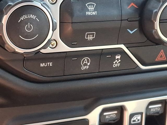 Used 2018 Jeep Wrangler Unlimited Sport S AWD/4WD image 23