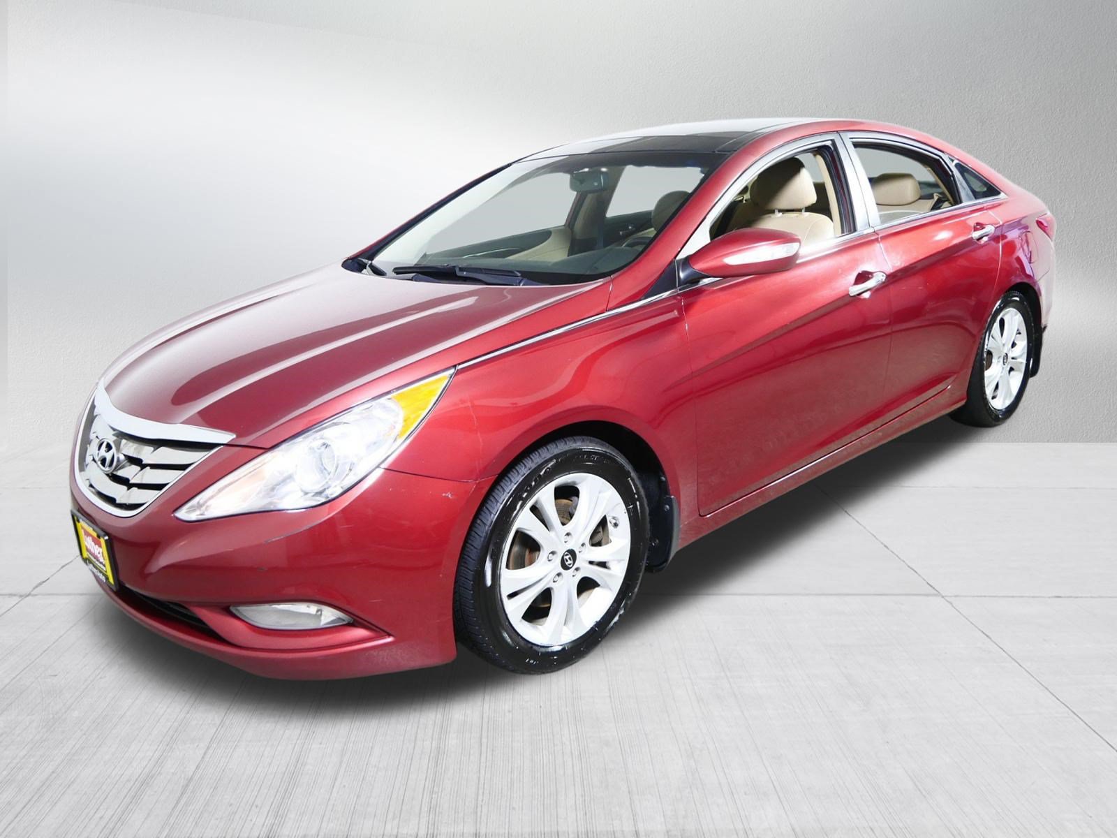Used 2013 Hyundai Sonata Limited w/ Premium Pkg FWD image 3