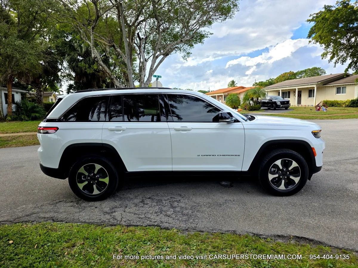Used 2022 Jeep Grand Cherokee Limited 4xe image 86