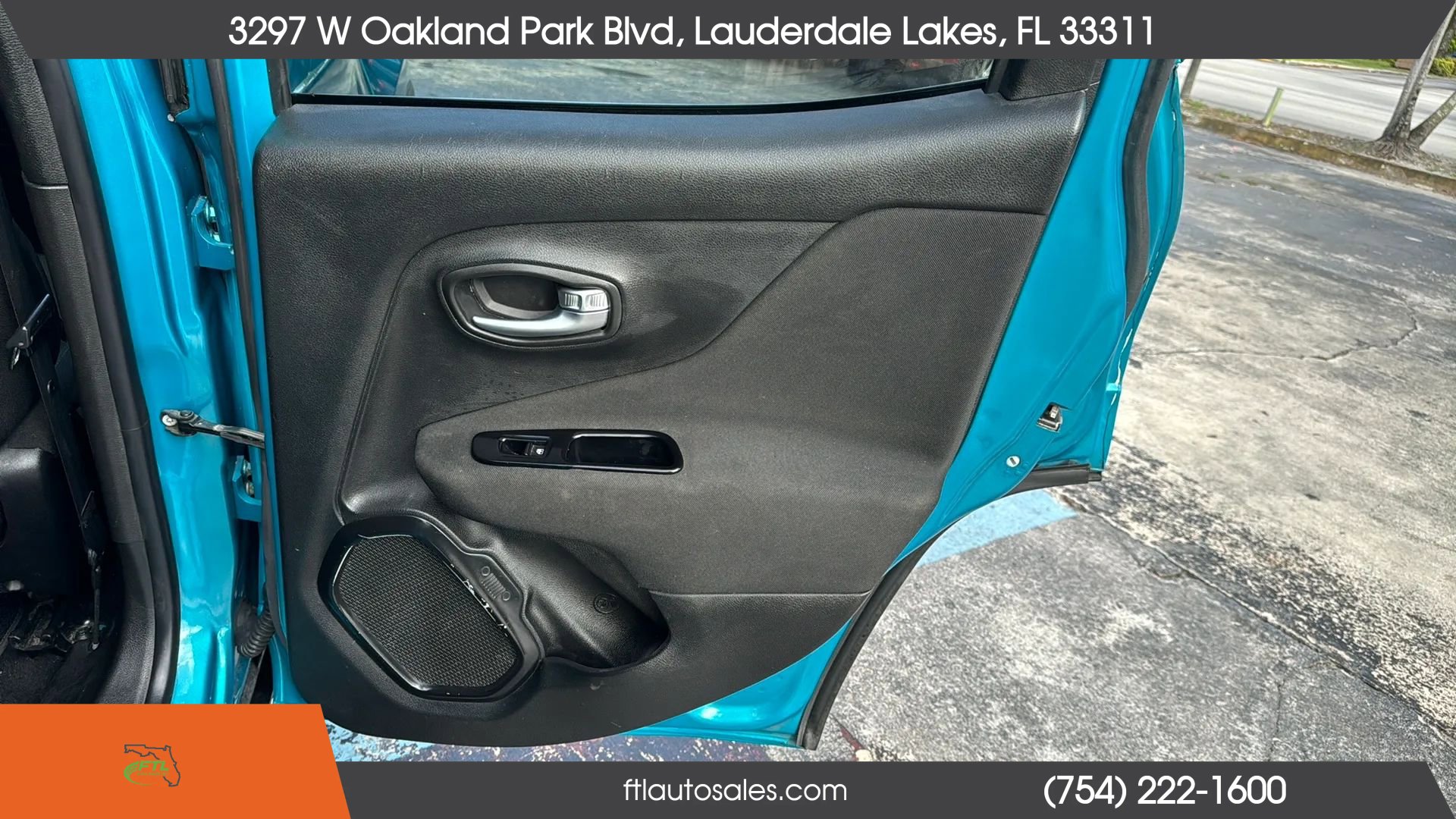 Used 2021 Jeep Renegade Latitude AWD/4WD image 37