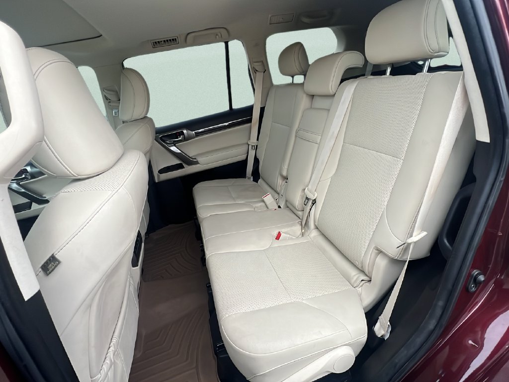 Used 2022 Lexus GX 460 Premium w/ Premium Package AWD/4WD image 10