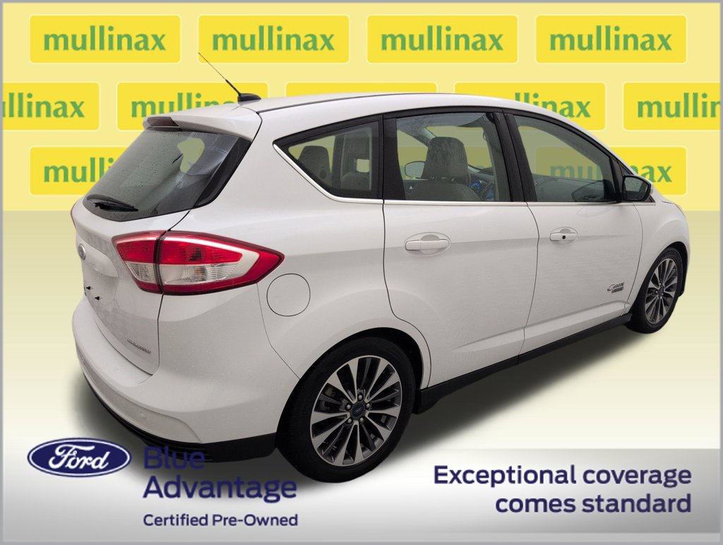 Used 2017 Ford C-MAX Energi Titanium w/ Equipment Group 501A FWD image 3