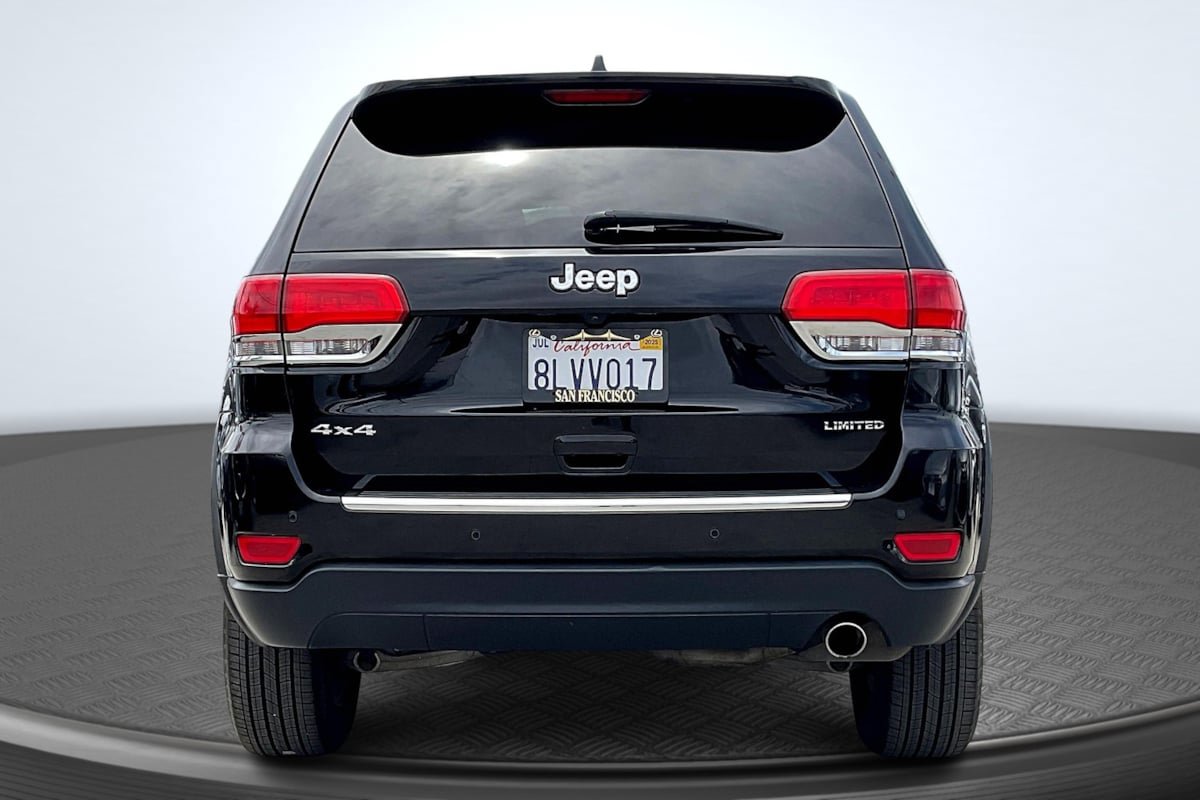 Used 2017 Jeep Grand Cherokee Limited AWD/4WD image 4