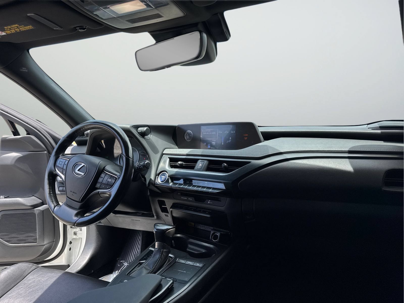 Used 2020 Lexus UX 250h w/ Premium Package AWD/4WD image 38
