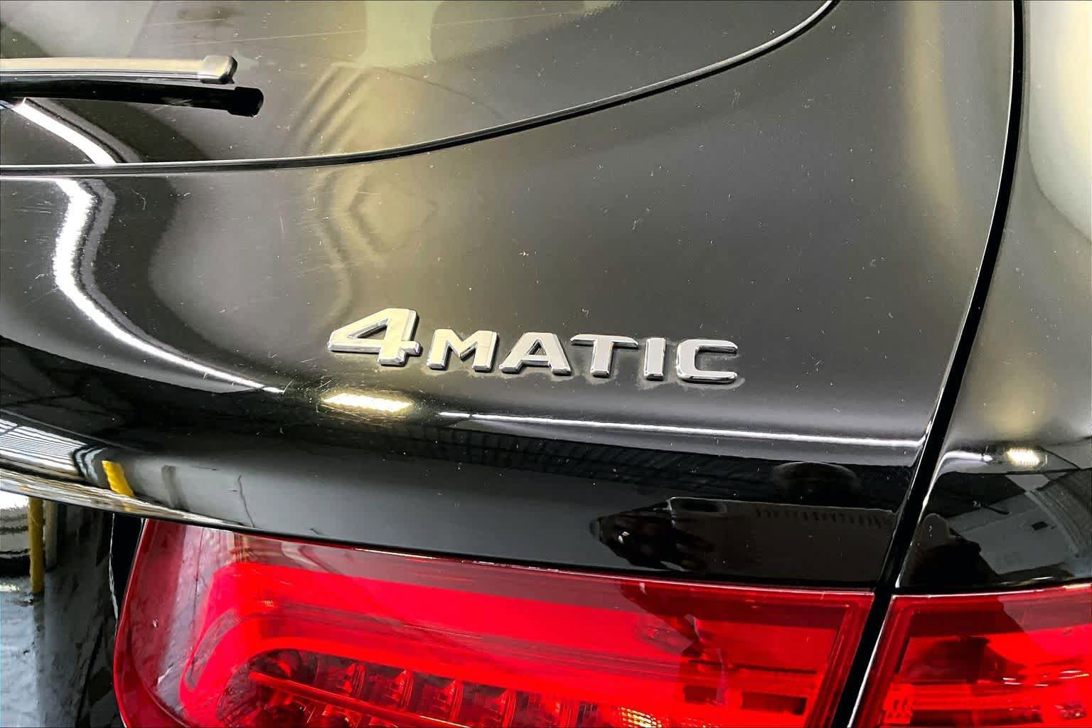 Used 2018 Mercedes-Benz GLC 300 4MATIC image 10