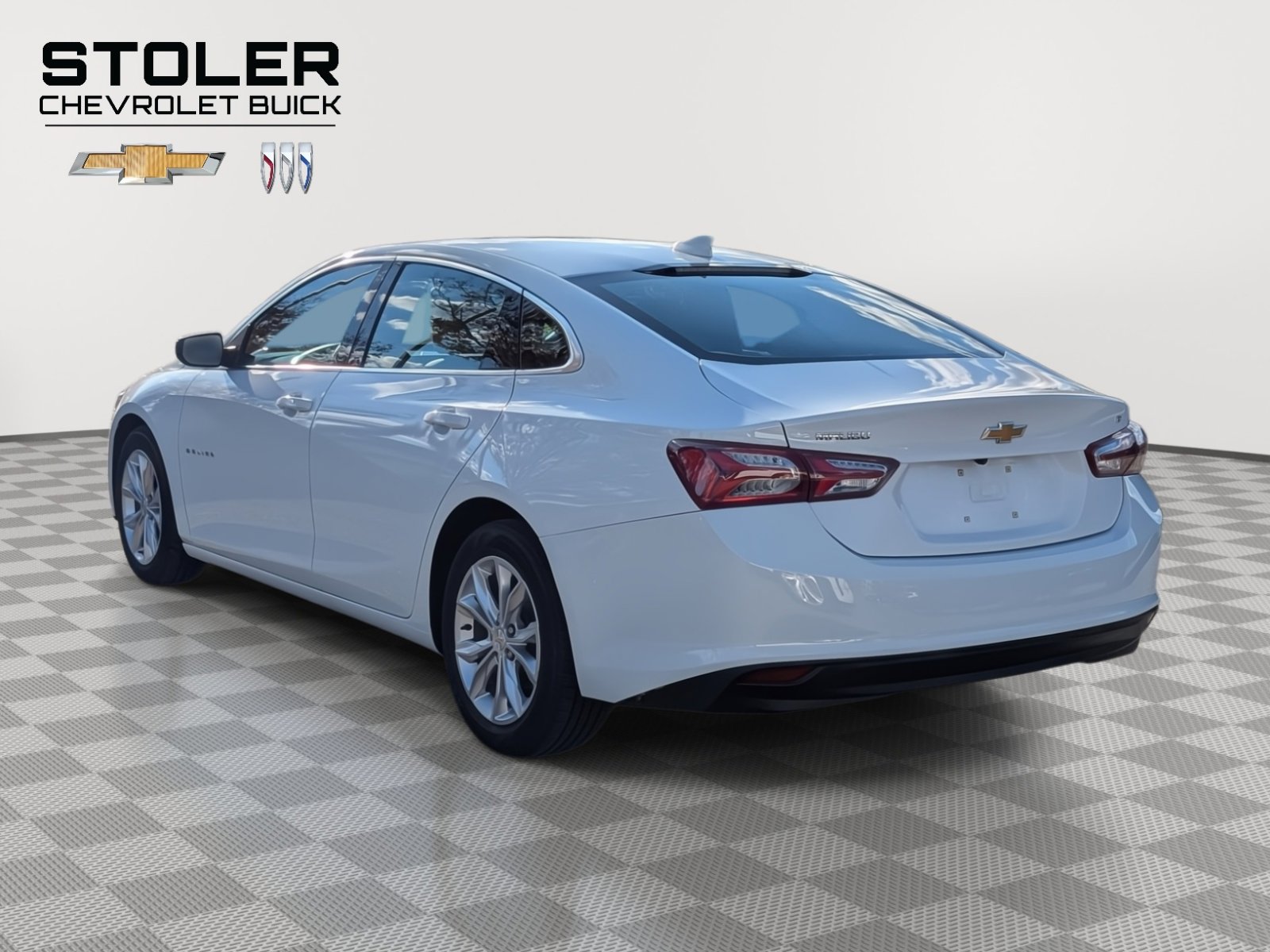 Used 2022 Chevrolet Malibu LT image 3