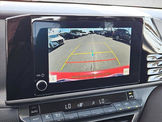 Used 2025 Toyota Camry LE FWD image 17