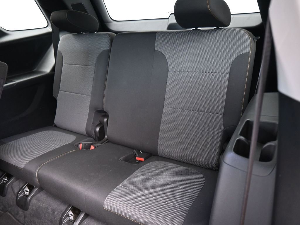 Used 2020 Chevrolet Traverse LS image 29