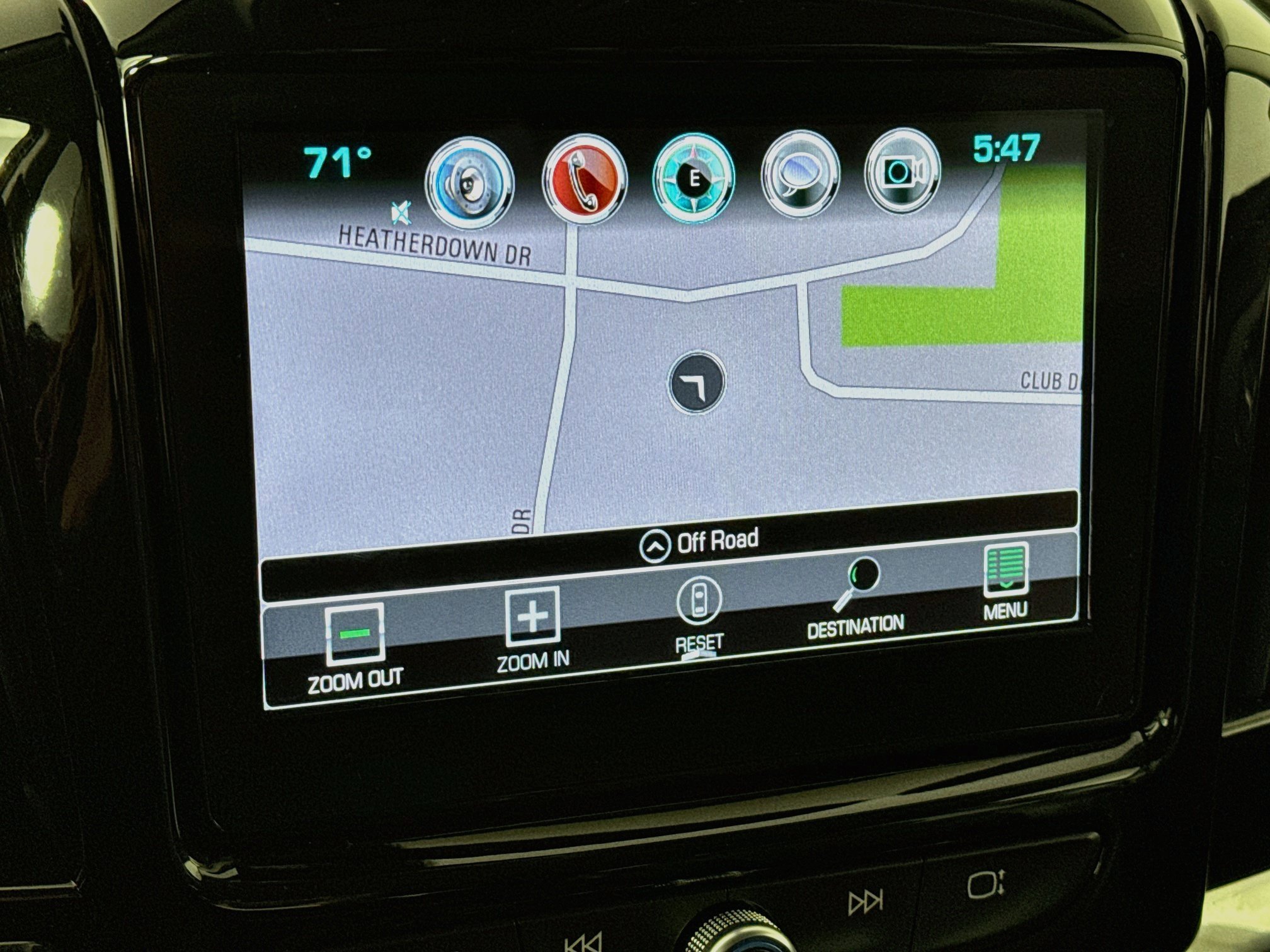 Used 2018 Chevrolet Traverse Premier w/ Driver Confidence II Package FWD image 13
