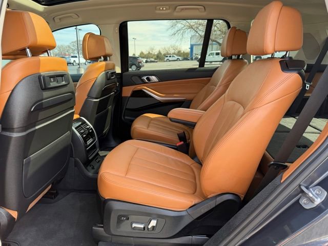 Used 2020 BMW X7 xDrive40i w/ Premium Package AWD/4WD image 23