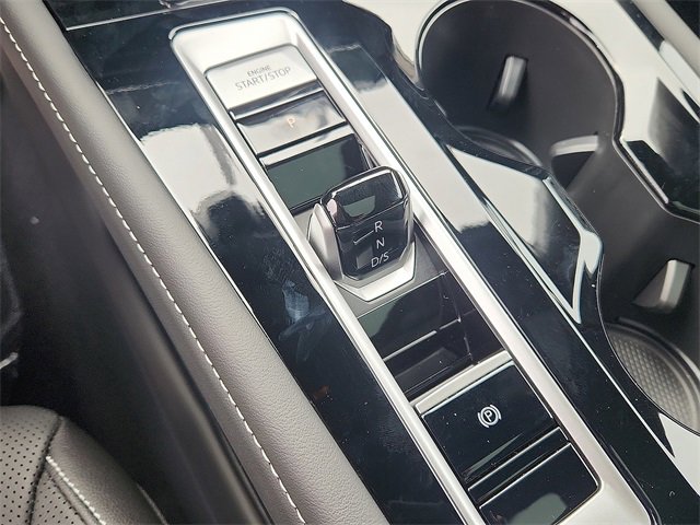 New 2026 Volkswagen Atlas Cross Sport SEL R-Line image 11