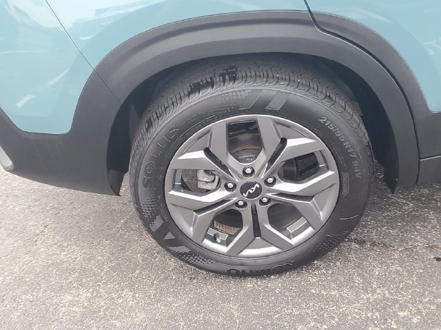 Used 2024 Kia Seltos S FWD image 5