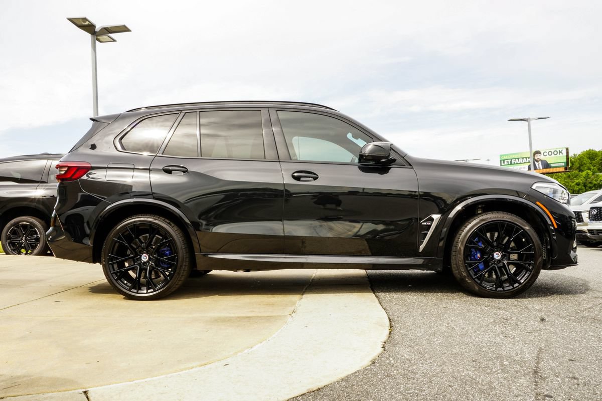 Used 2022 BMW X5 M w/ Executive Package AWD/4WD image 6