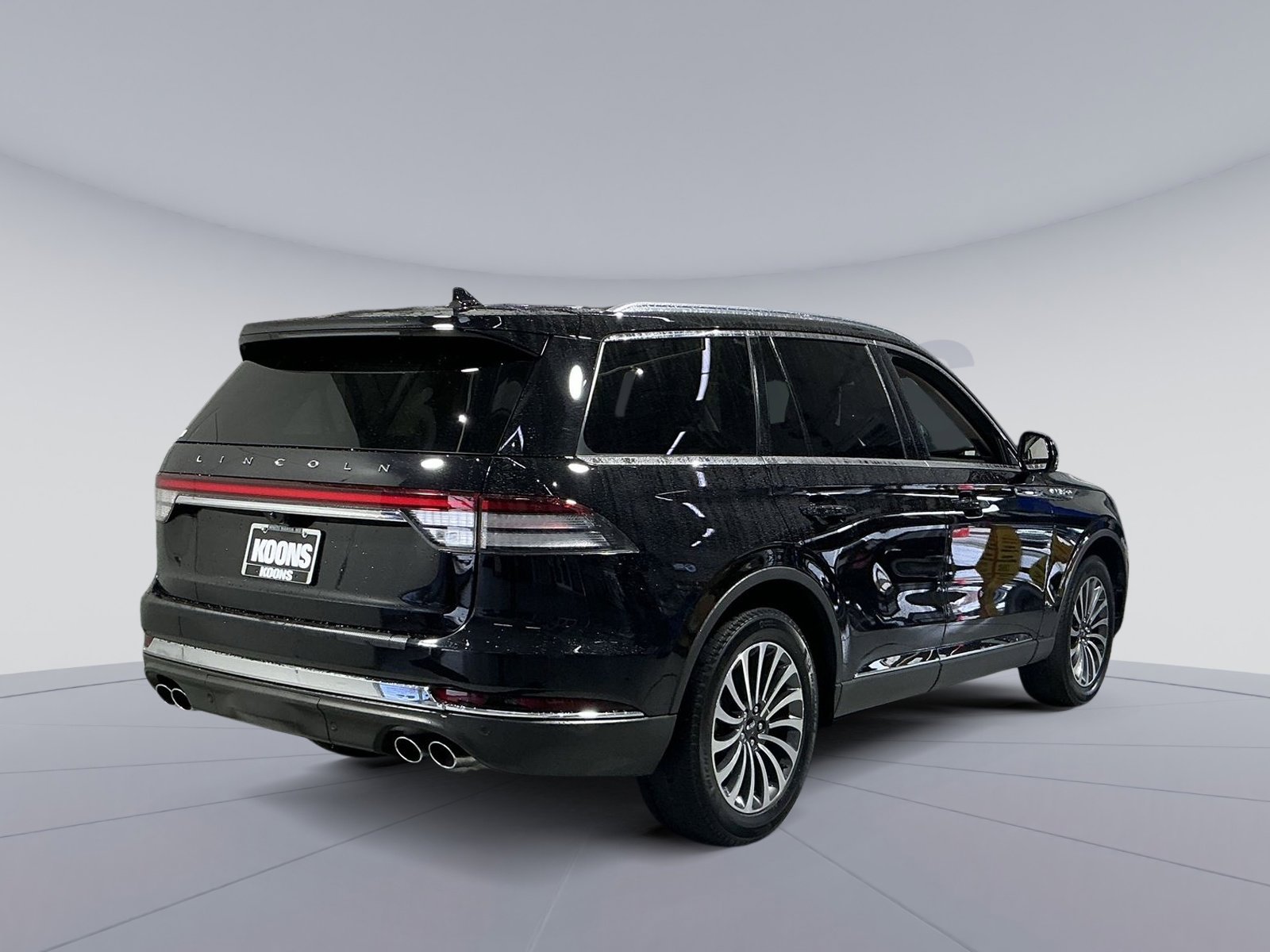 Used 2024 Lincoln Aviator AWD w/ Premium Package image 16