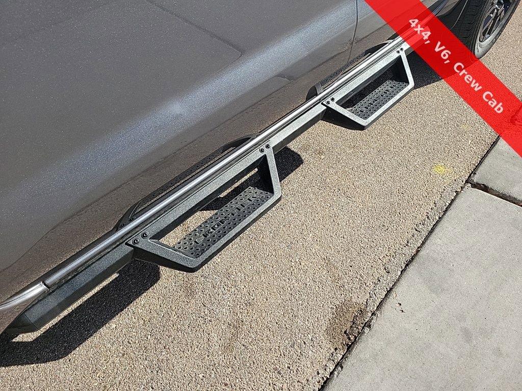 Used 2022 Nissan Frontier SV image 22