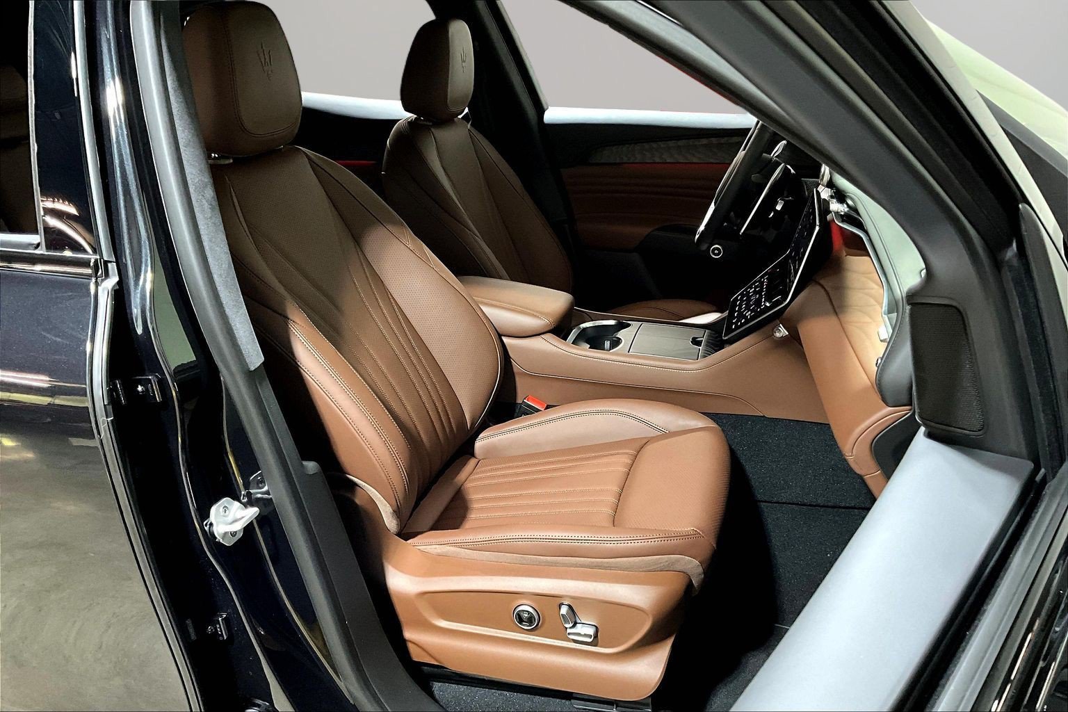 New 2026 Maserati Grecale Modena AWD/4WD image 11