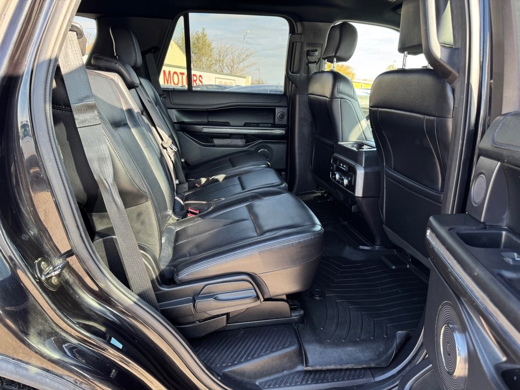 Used 2019 Ford Expedition XLT w/ Equipment Group 202A image 15