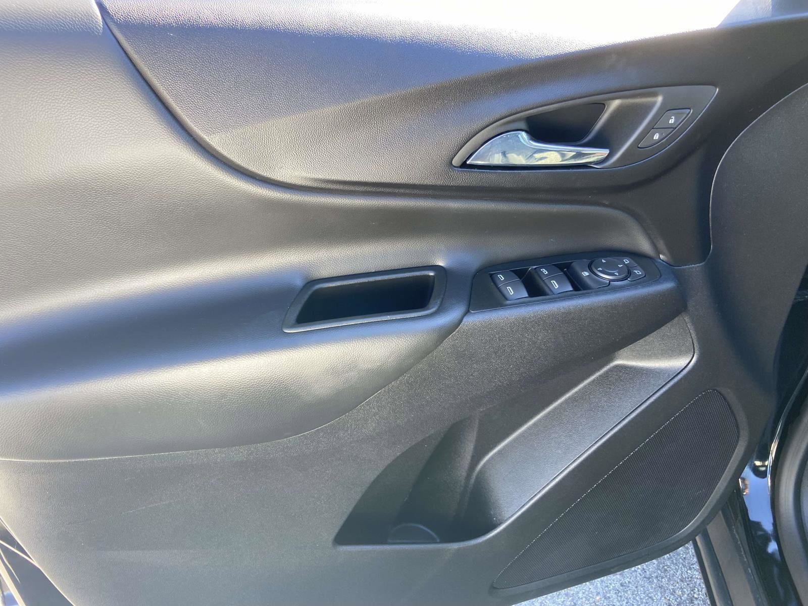 Used 2024 Chevrolet Equinox LT image 8