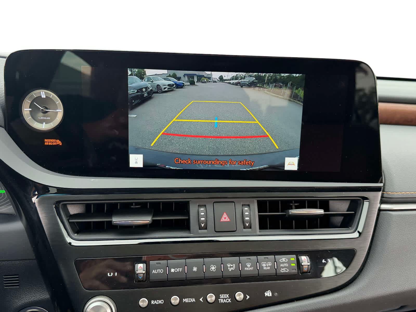 Used 2024 Lexus ES 350 w/ Premium Package FWD image 24