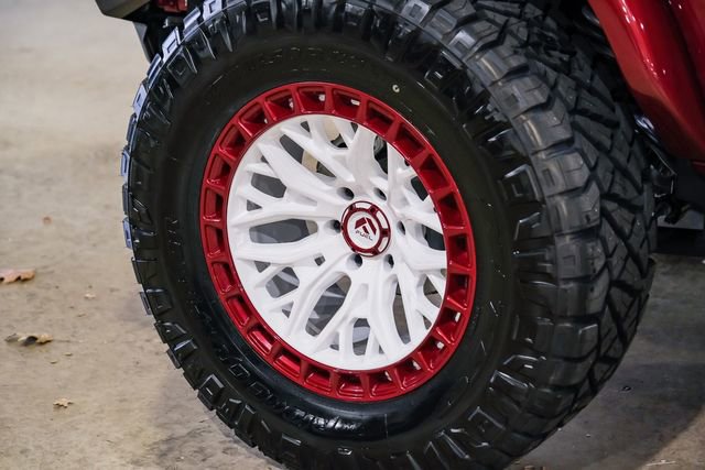 Used 2025 Ford Bronco Heritage Edition image 9