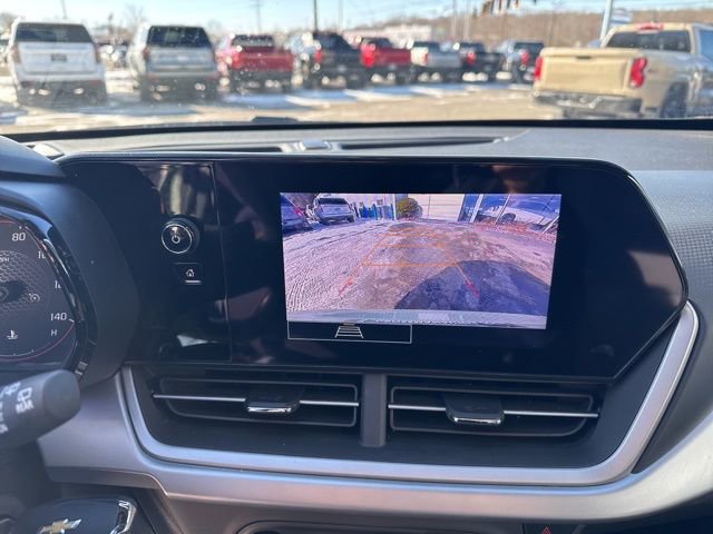 Used 2024 Chevrolet Trax RS w/ Driver Confidence Package image 2