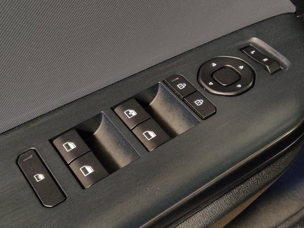 Used 2025 Kia K4 LXS image 27