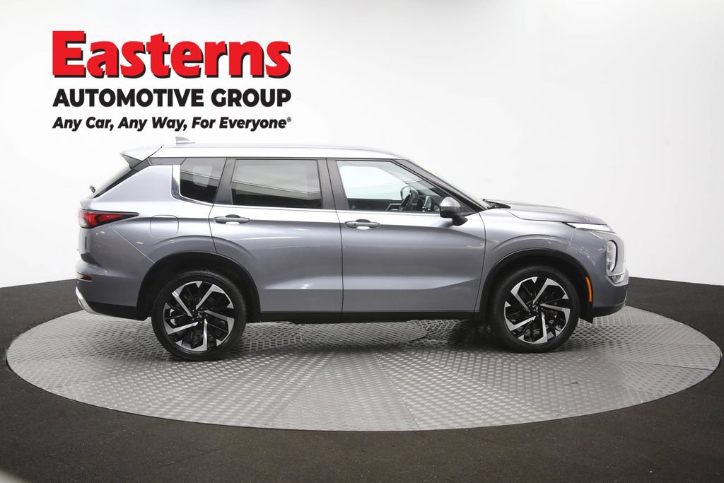 Used 2024 Mitsubishi Outlander SE FWD image 43