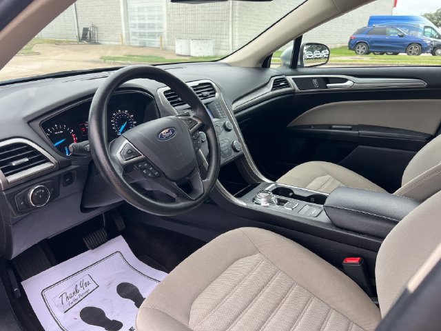 Used 2020 Ford Fusion S FWD image 32