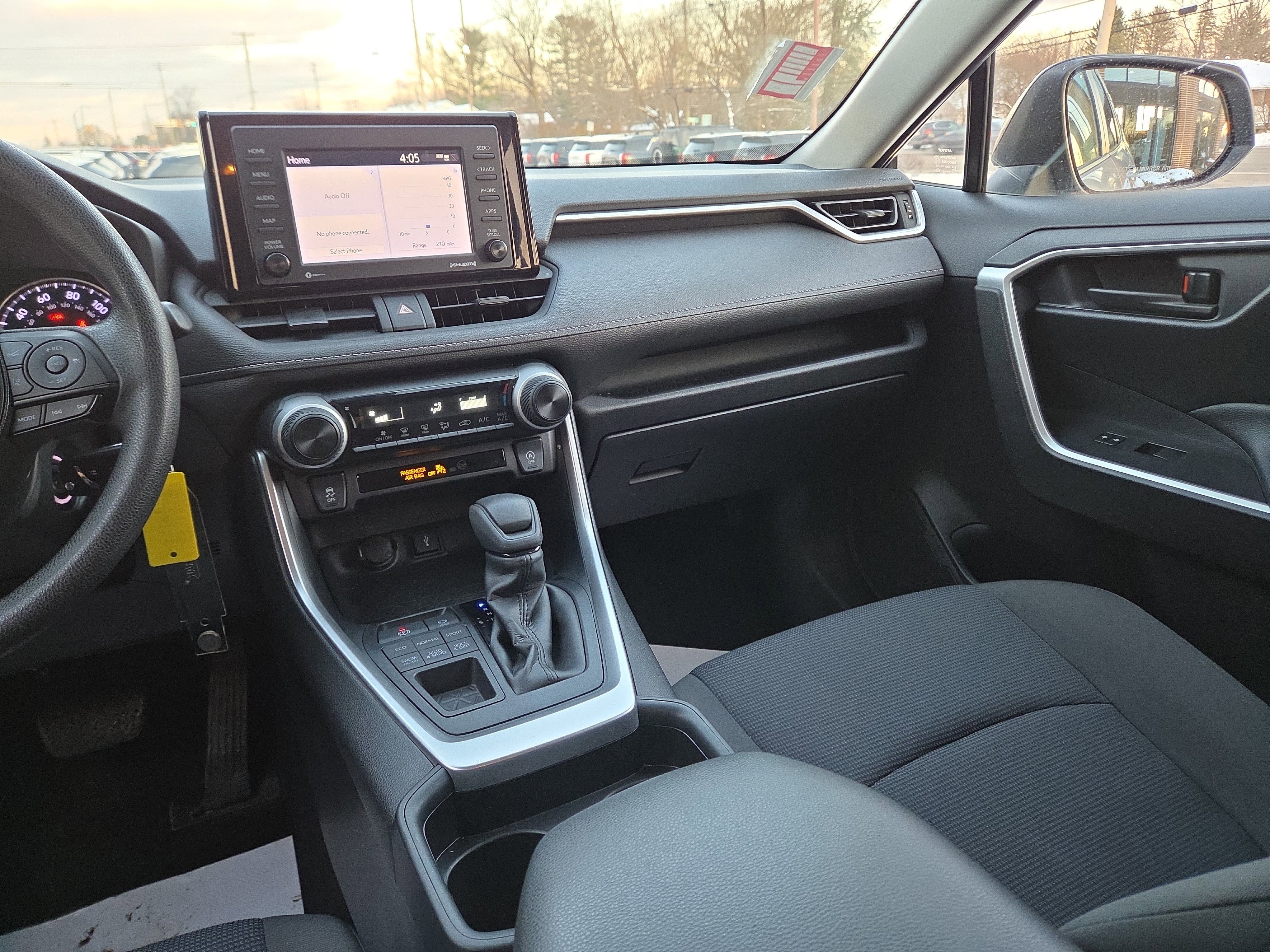 Used 2020 Toyota RAV4 LE image 22