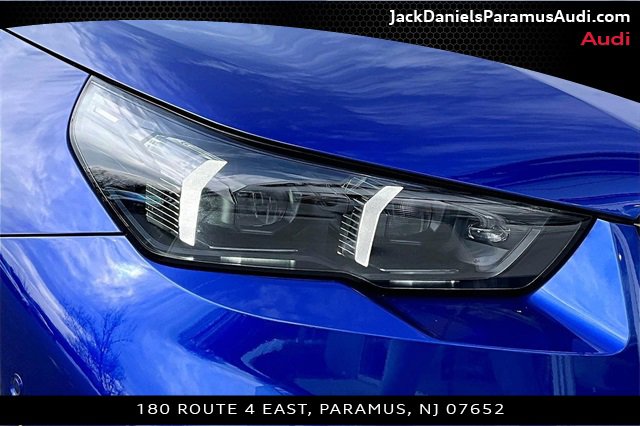 Used 2025 BMW M5 w/ Carbon Package image 22