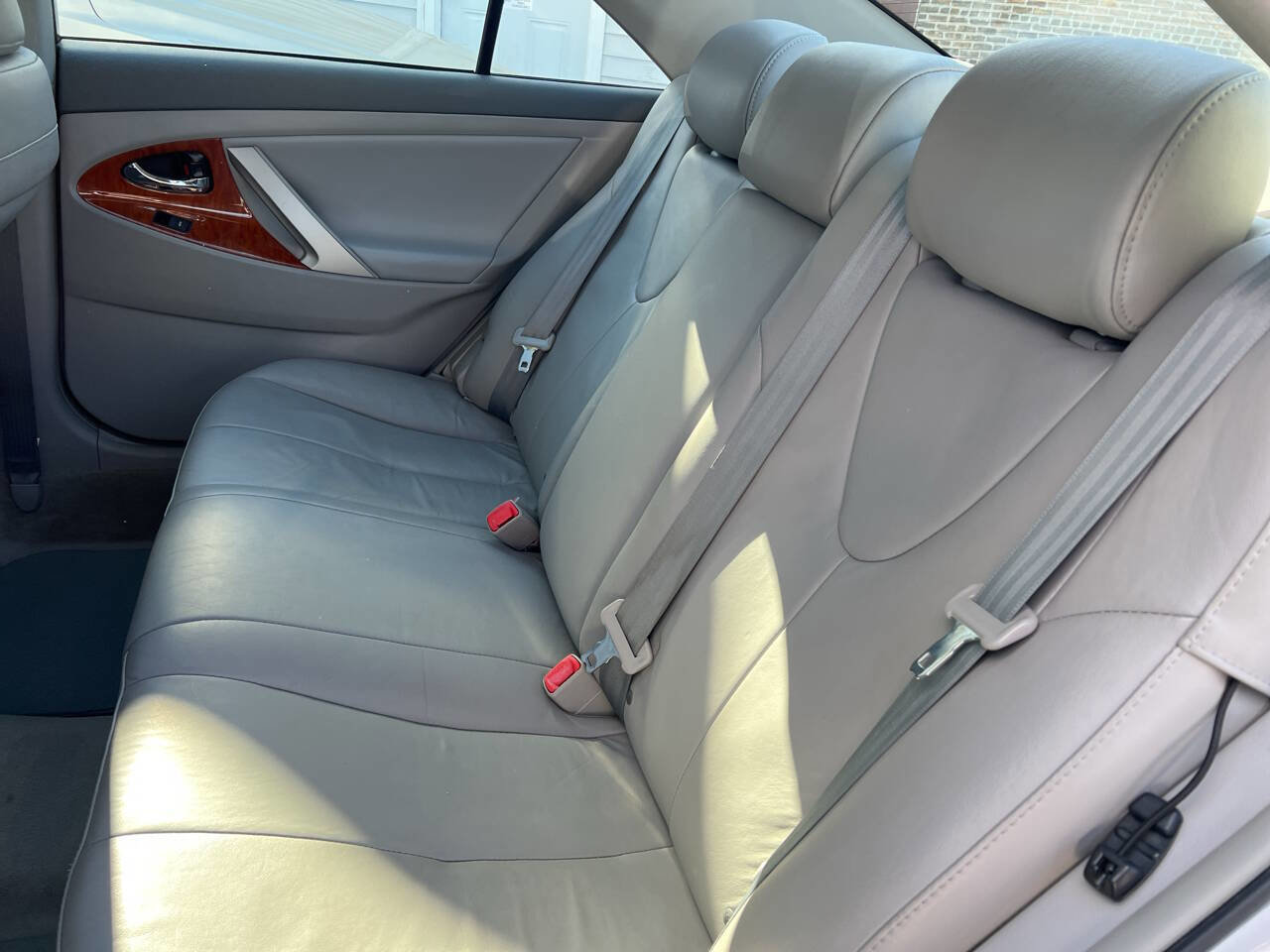 Used 2010 Toyota Camry XLE FWD image 10