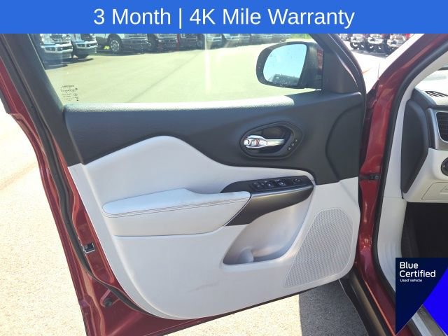 Used 2019 Jeep Cherokee Limited FWD image 26