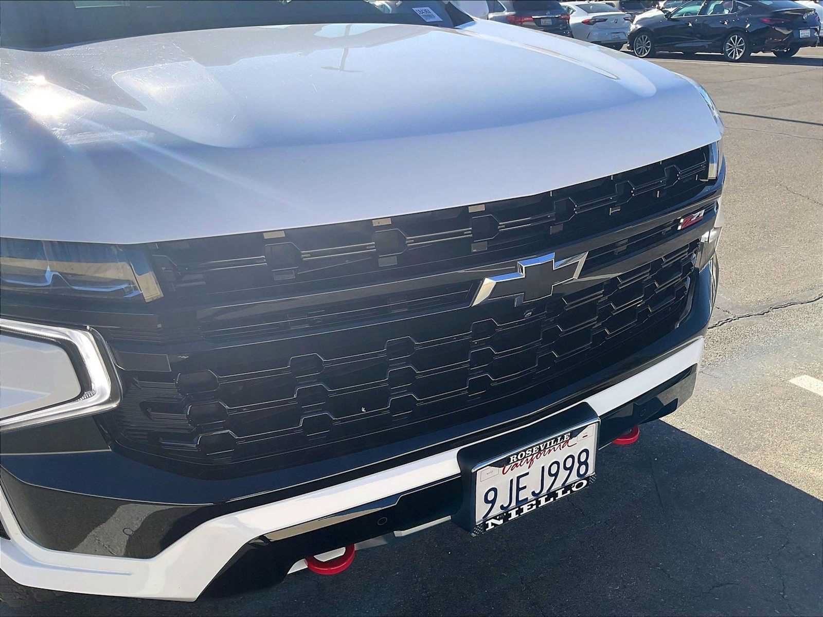 Used 2023 Chevrolet Tahoe Z71 w/ Z71 Off-Road Package AWD/4WD image 33