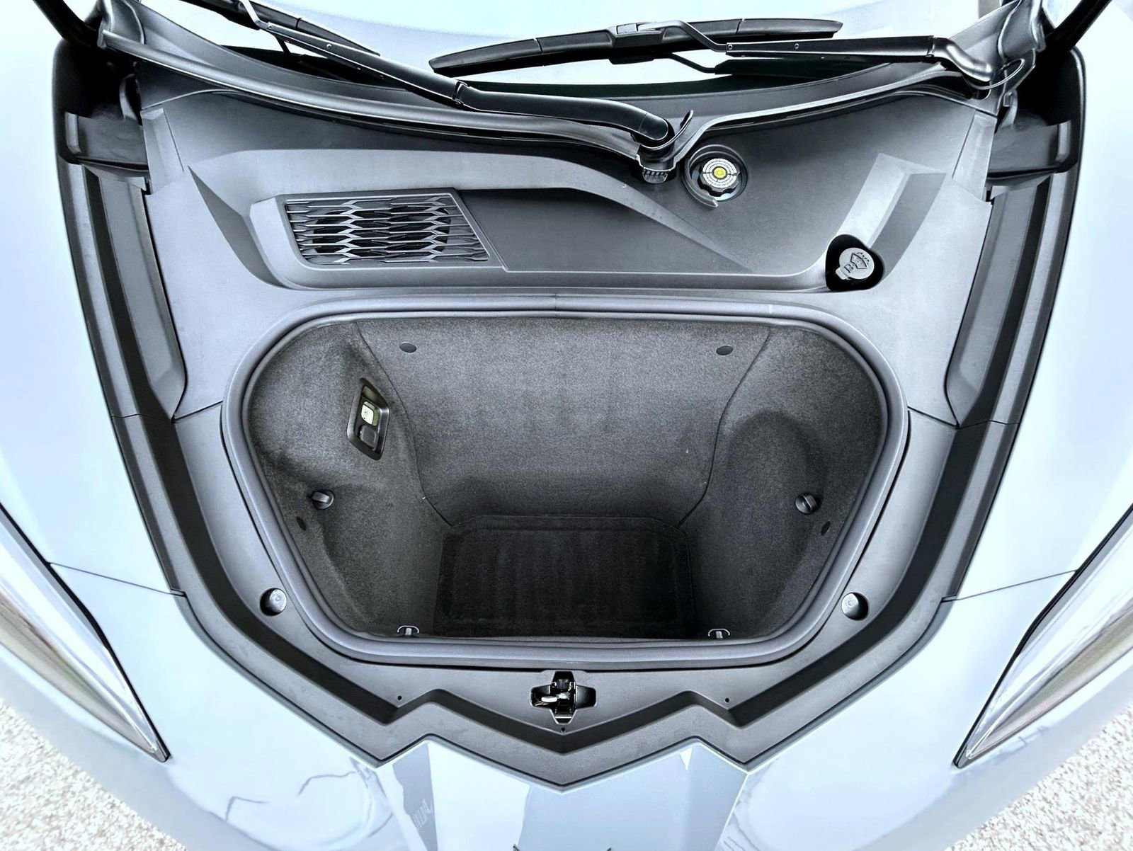 Certified 2024 Chevrolet Corvette Stingray Coupe w/ 1LT image 22