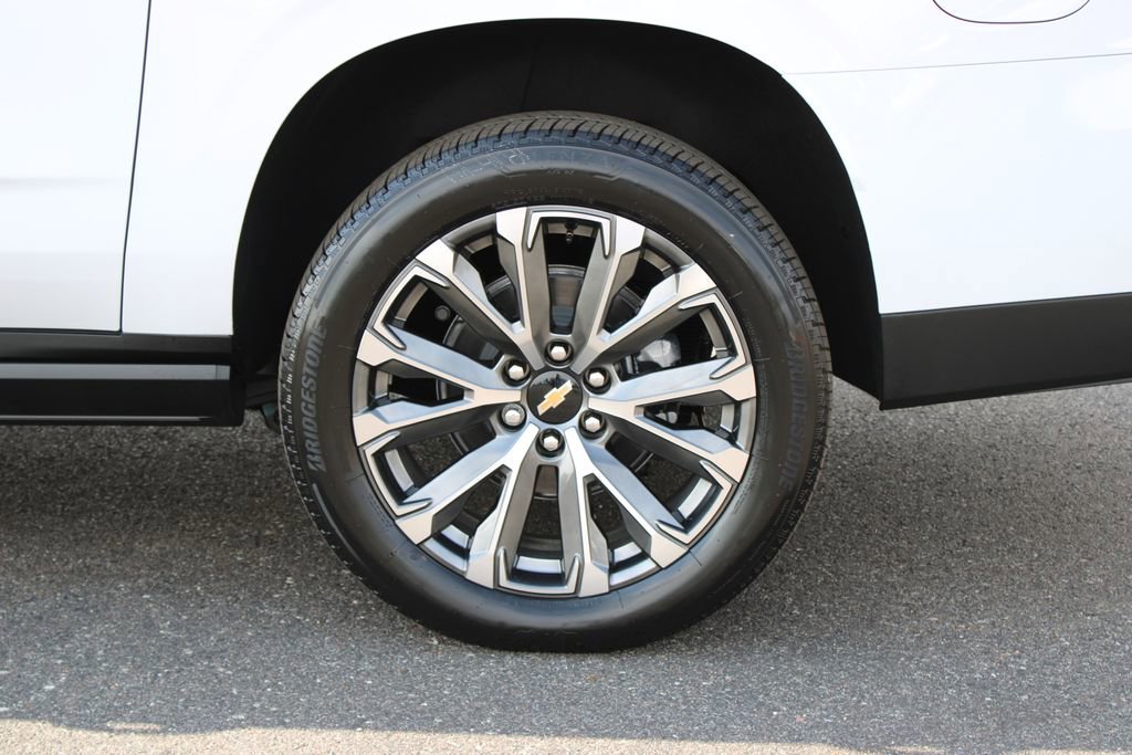 New 2026 Chevrolet Suburban High Country image 17