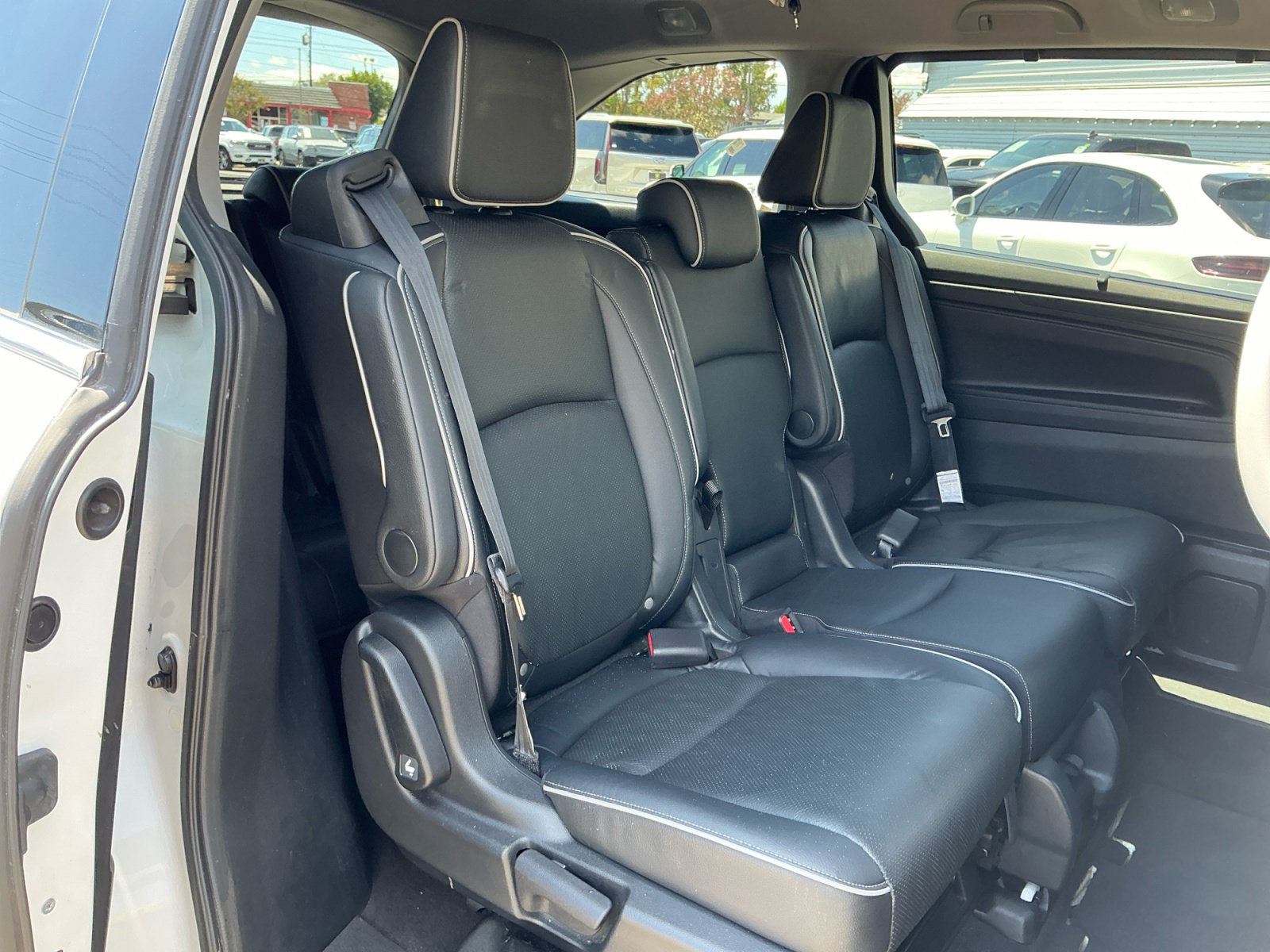Used 2023 Honda Odyssey Elite image 19